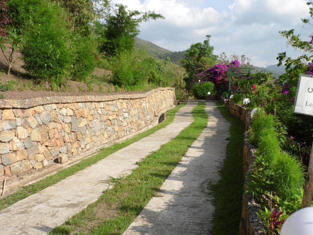 Aythaya Monte Divino Lodge Taunggyi Exterior photo